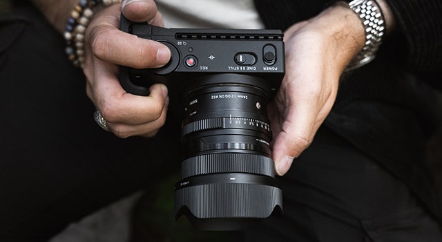 I love minimal and clean photography: SIGMA 24mm F2 DG DN | Contemporary